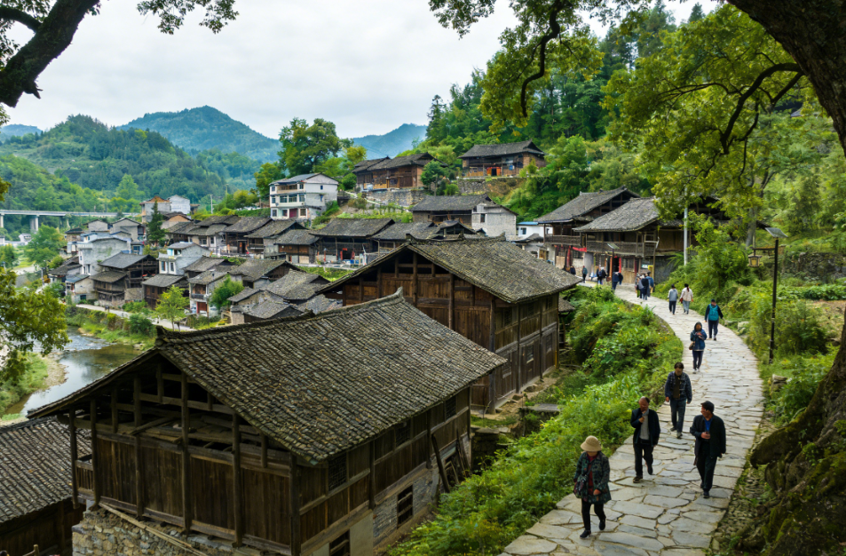 务川龙潭村：古村落的活化与新生